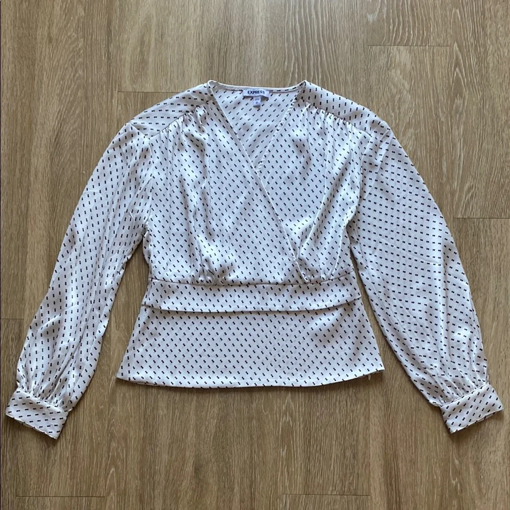 MOVING SALE - Express Printed Wrap Front Peplum Top - Picture 1 of 4